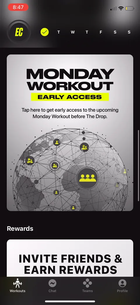 Ladders onboarding screen 111: Invite friends to earn rewards, plus early access to Monday's workout