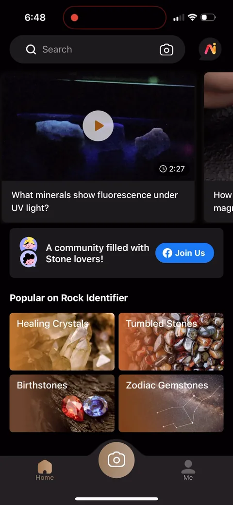 Rock Identifier onboarding screen 18: 'A community filled with Stone lovers!' with a Join Us button pointing at Facebook